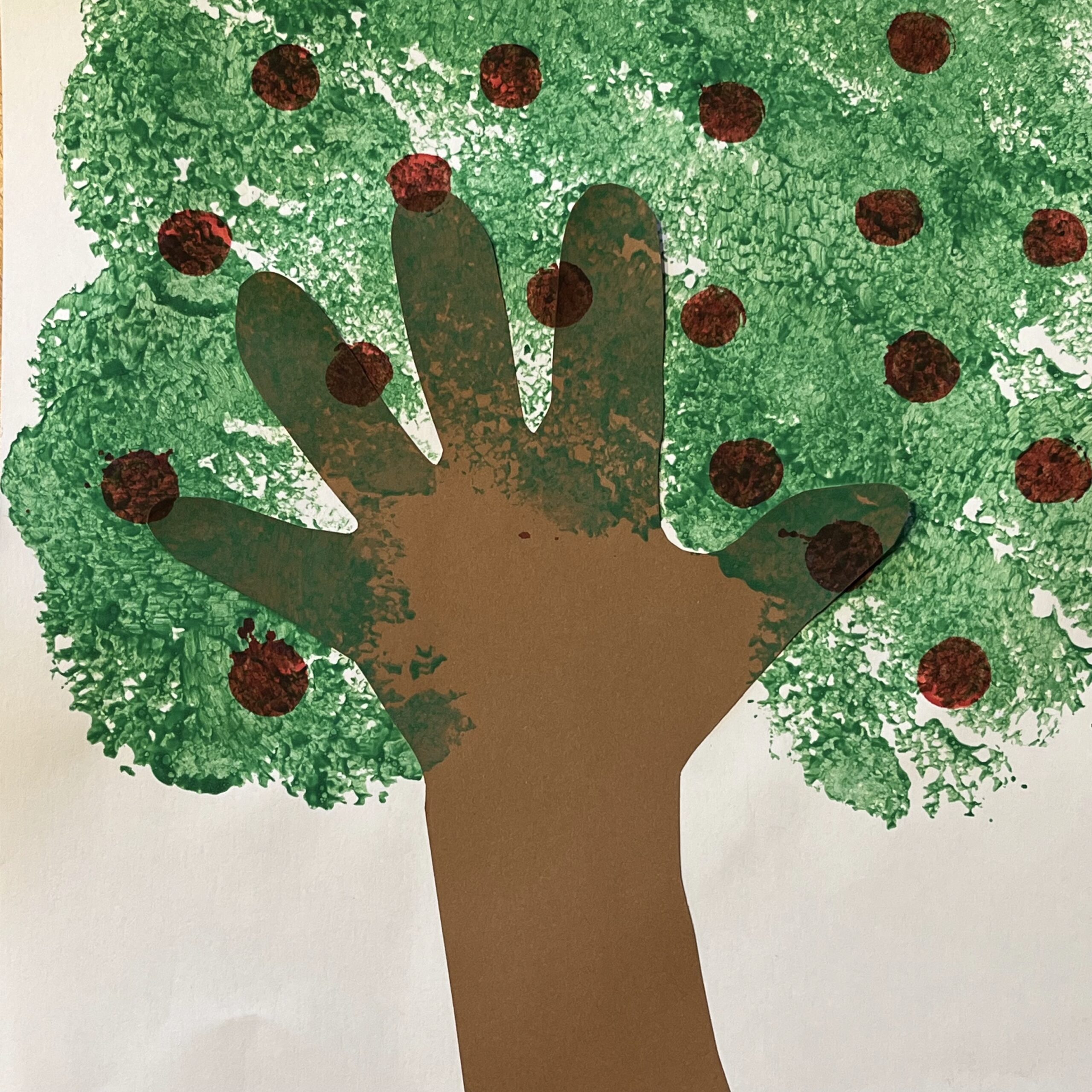 traced hand apple tree craft